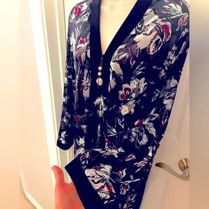 Diamond Tea Burnout Velour Maxi Robe in black and floral print in size small